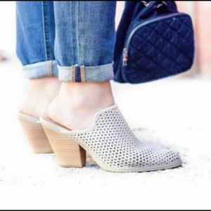 DV by Dolce Vita beige laser cut chunky Kenli mule size 7.5 neutral boho